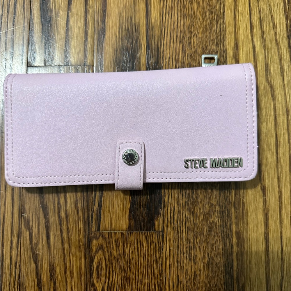 Steve Madden wallet